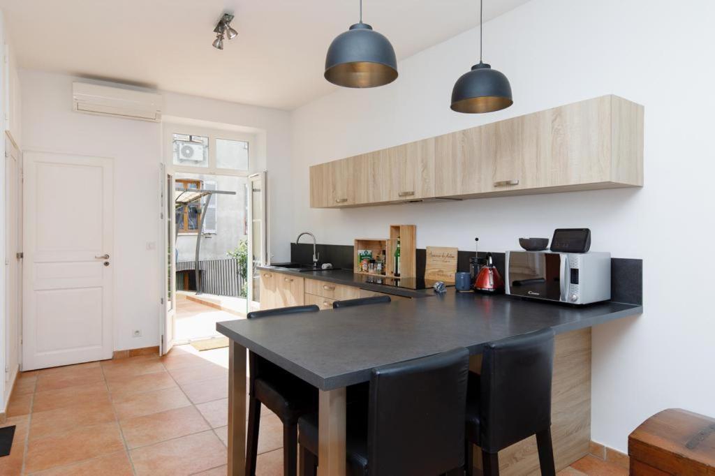Appartements Climatises - Vieil Antibes Exterior photo
